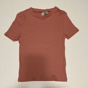 H&M Divided Ribbed T-Shirt - X Small - EUC